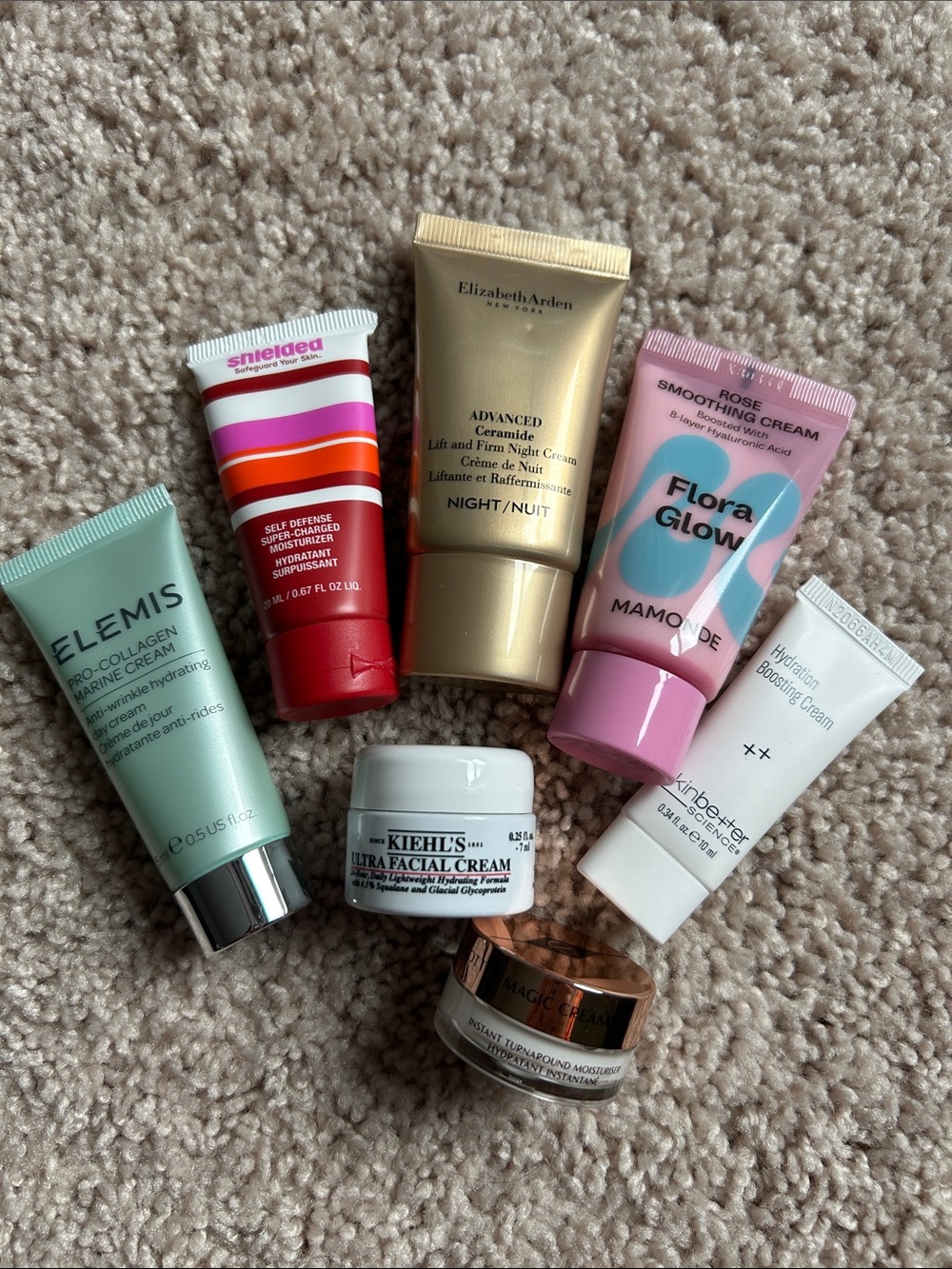 Great skincare- moisturizer bundle. 7 pc
